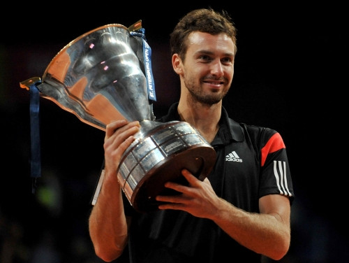 Gulbis atspēlējas un triumfē Sanktpēterburgas ATP turnīrā