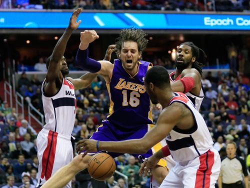 "Wizards" un Vols pārspēj "Lakers", "Nets" uzvar Toronto