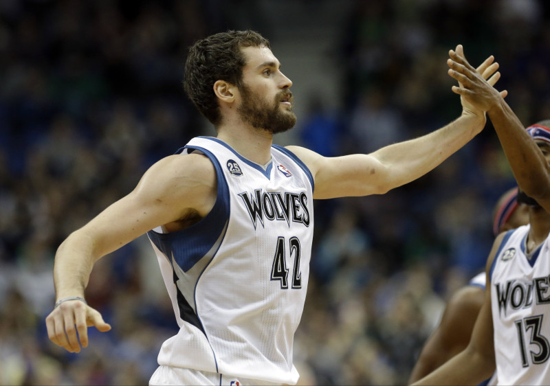 „Timberwolves” pret „Mavs”, Lavs pret Novicki: kurš kuru?