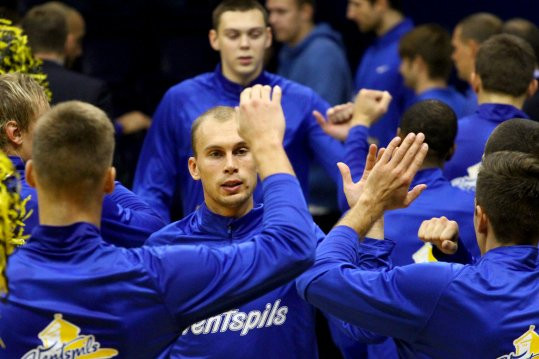 Izšķirošā FIBA Izaicinājuma spēle sāksies vēlāk