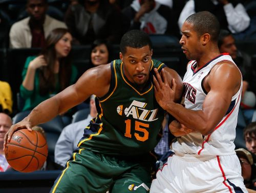 Biedriņš nepiedalās "Jazz" sakāvē, "Lakers" uzvar bez Braienta