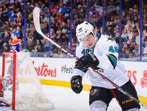 NHL rezultatīvākais debitants Hertls nespēlēs vismaz mēnesi