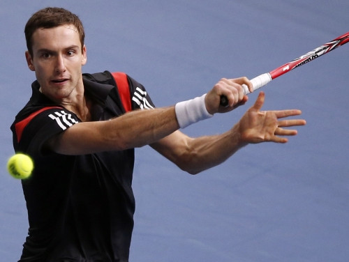 Gulbis sezonu sāk ar uzvaru pār britu Evansu