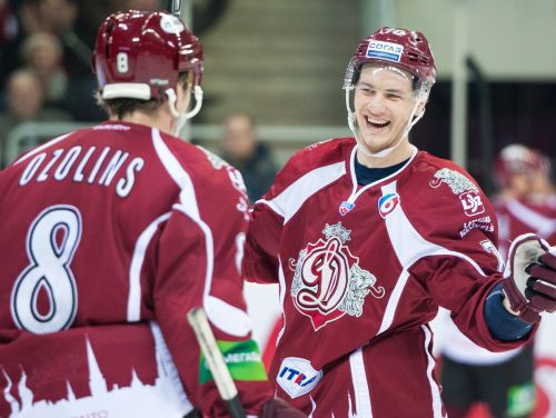 VSB rādīs "Dinamo" spēles ar "Metallurg" un "Traktor", kā arī KHL Zvaigžņu spēli