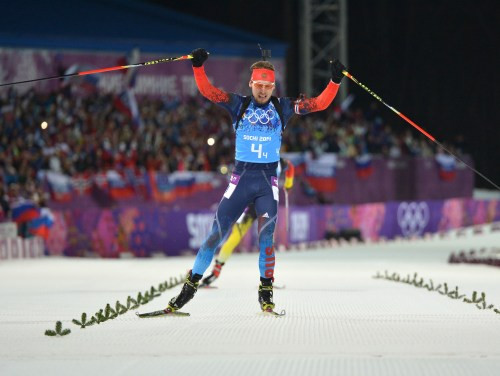 Krievijai pirmais zelts biatlona stafetē, Svensens iegāž Norvēģiju
