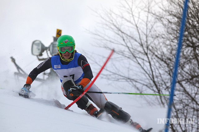 Noskaidroti labākie jaunatnes čempionātā kalnu slēpošanā