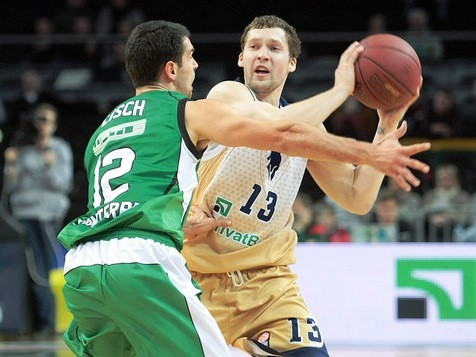 Strēlniekam 8+6+7, lietuviešu atbalsts palīdz "Budivelnik" uzvarēt Nantēru