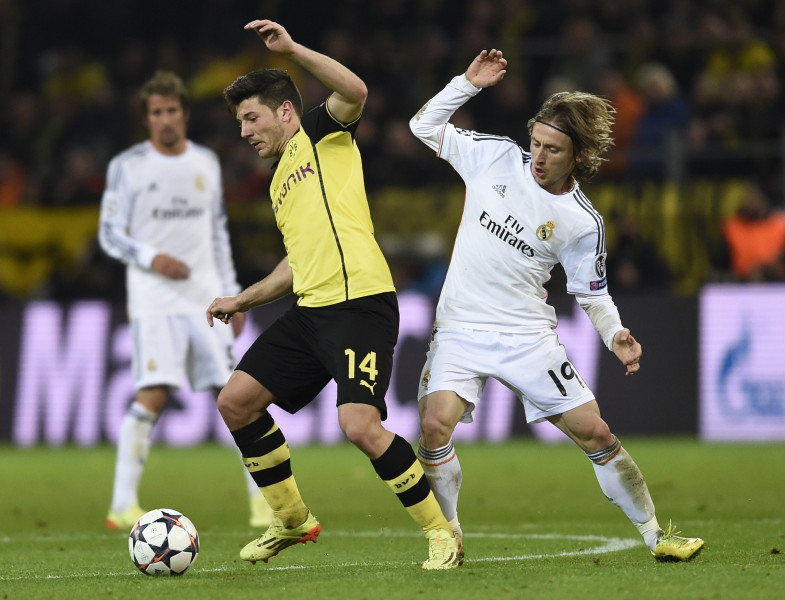 Dortmunde pabiedē Madridi un uzvar, "Real" iekļūst pusfinālā
