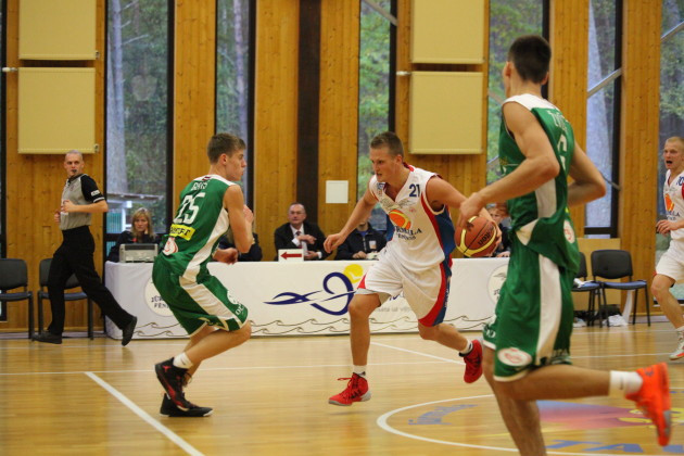 "Jūrmala/Fēnikss" uzvar "Valmieru" un iekļūst LBL pusfinālā