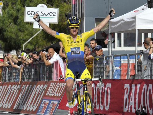 Veterāns Rodžerss ar lielisku atrāvienu uzvar "Giro d`Italia" 11. posmā