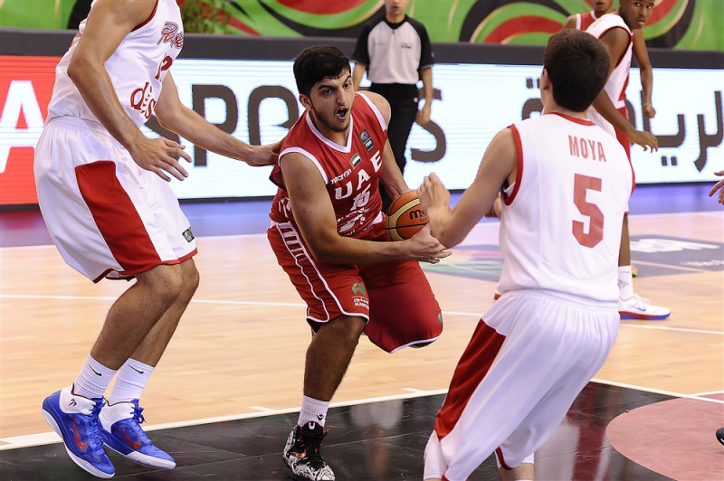 AAE basketbolistiem trīs zaudējumi ar vidēji 85 punktu starpību