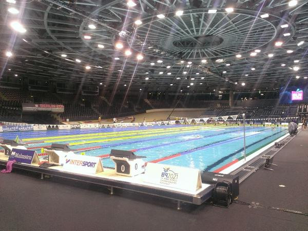 Attīstīs sporta peldēšanas laboratoriju