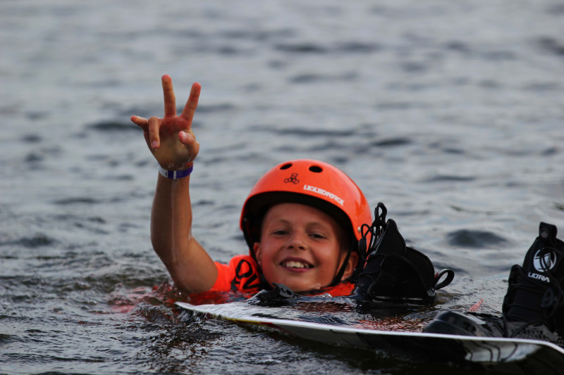 Liepājas “BB wakepark” atklāj bērnu veikborda skoliņu