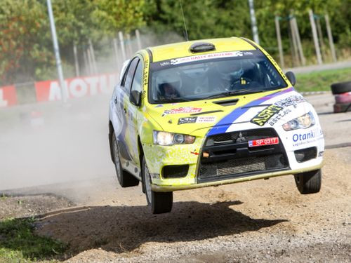 Vorobjovs izvirzās rallija "Kurzeme" vadībā, taču sekotāji neatpaliek daudz