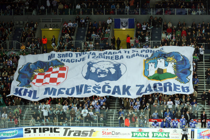 Zagrebas Medveščak pīvīnuojās 2 jauni hokejisti