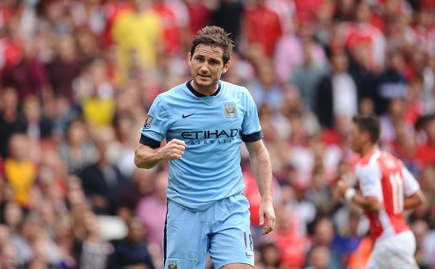 "Manchester City" lūkos atgūt uzvaras garšu un atņemt punktus "Chelsea"