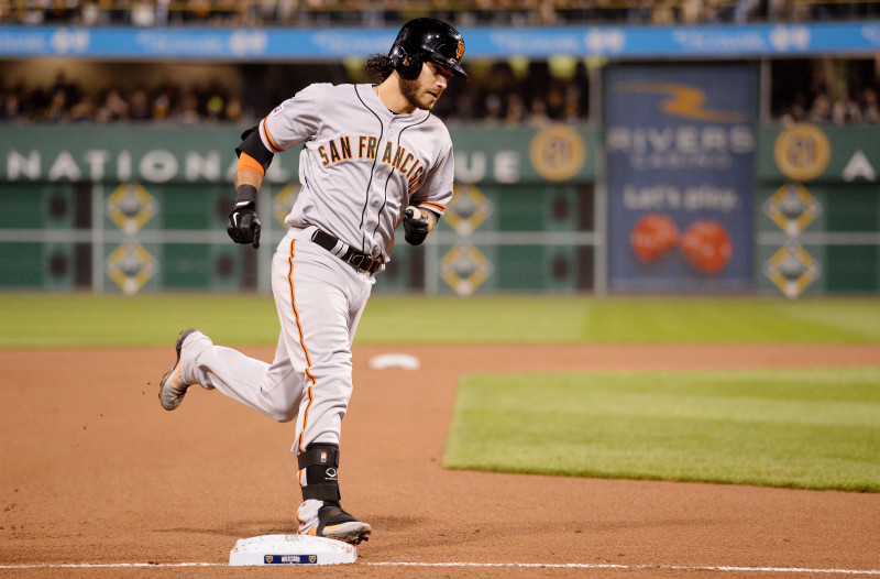 Kraufords gūst vēsturisku "Grand slam", "Giants" grauj "Pirates"