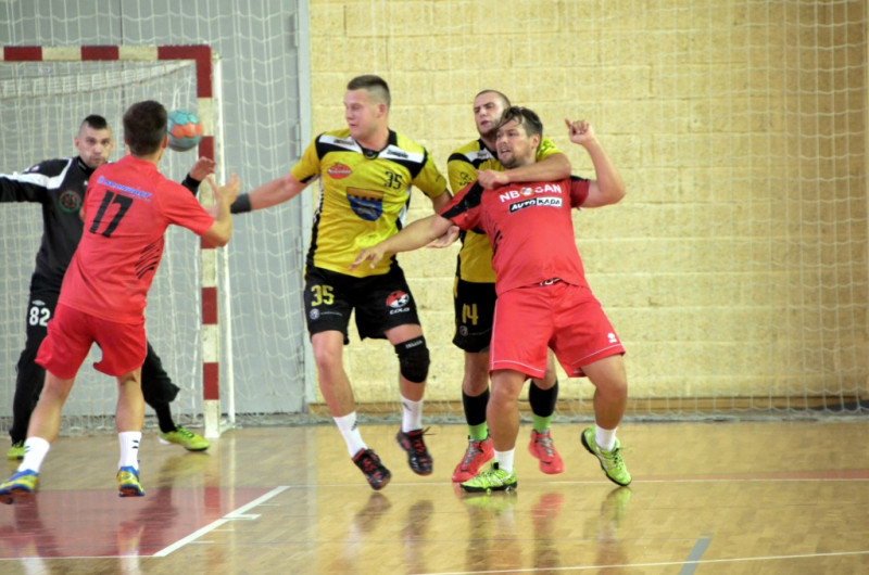 Handbola Virslīgā milžu cīņas: favorīti mērosies savā starpā
