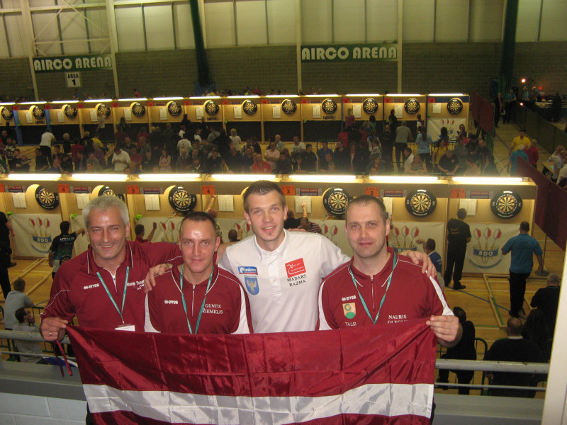 Latvijas šautriņu metēji aizvadījuši "World Masters" sacensības Anglijā