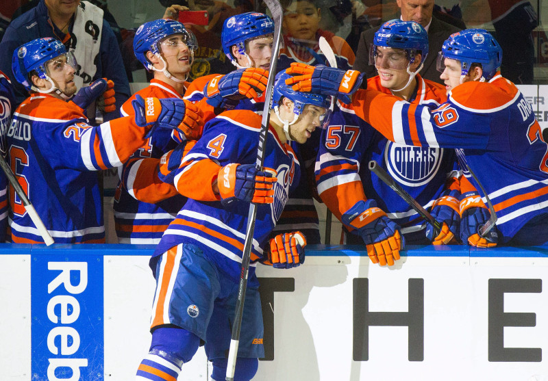 "Oilers" izcīna pirmo uzvaru sezonā