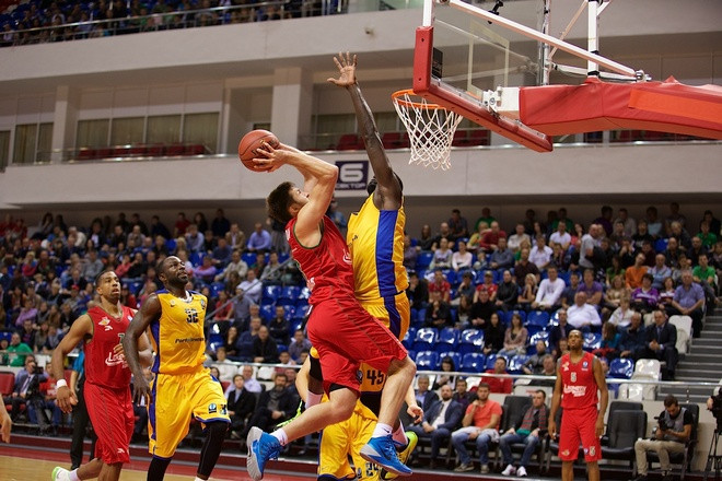 "Ventspils" sakur pirti, bet "Lokomotiv" no sliedēm nenolaiž
