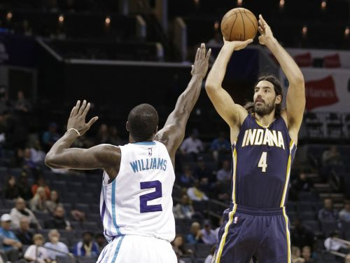"Pacers" pirmssezonu noslēdz ar uzvaru pār "Hornets"