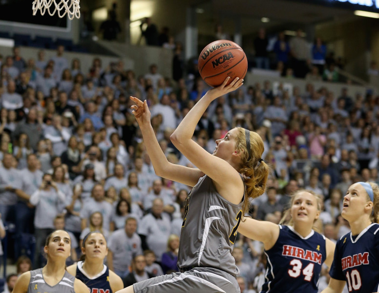 Lorena Hila piepilda NCAA basketbola sapni