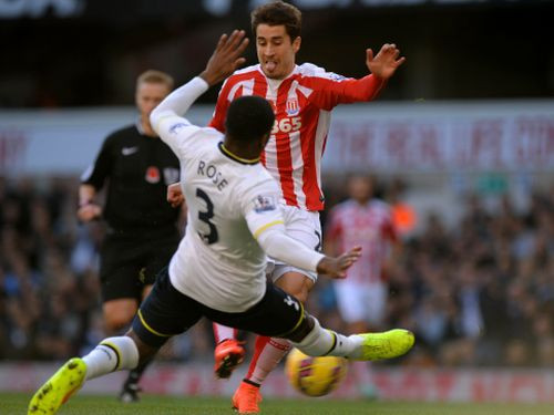 "Everton" neizšķirts, "Stoke" viesos uzvar "Tottenham"