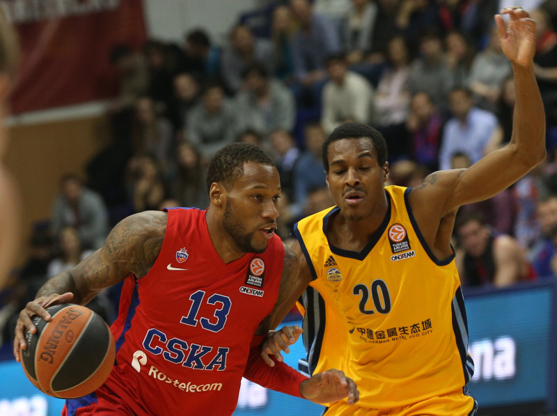 CSKA puslaikā salādē 12 tālmetienus, "Crvena Zvezda" vēsturiska uzvara Valensijā