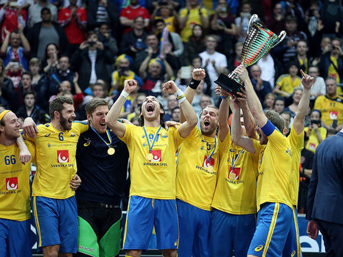Visu laiku aizraujošākajā finālā čempionu kausu izcīna zviedri