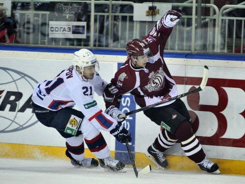 "Dinamo" ceļā uz play-off:  vilku bara epicentrā