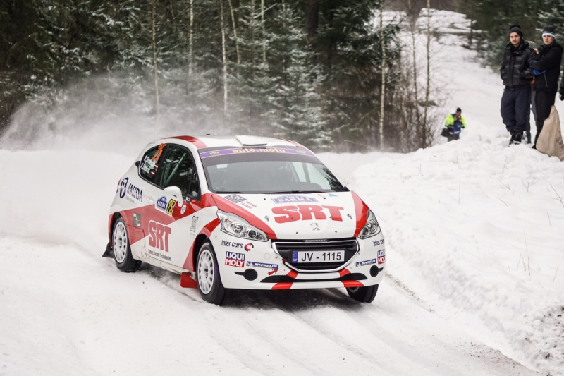 Sirmacis debijas rallijā ar ''Peugeot 208 R2'' izcīna uzvaru