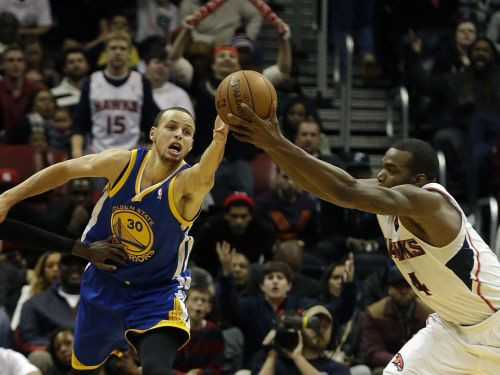 "Hawks" pret "Warriors" - konferenču līderu sadursme Atlantā