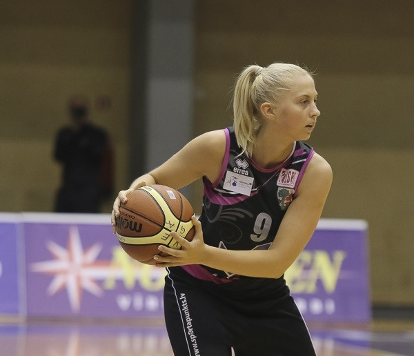 Egle un Ivaščanka flirtē ar "triple-double", Liepājai desmitā uzvara
