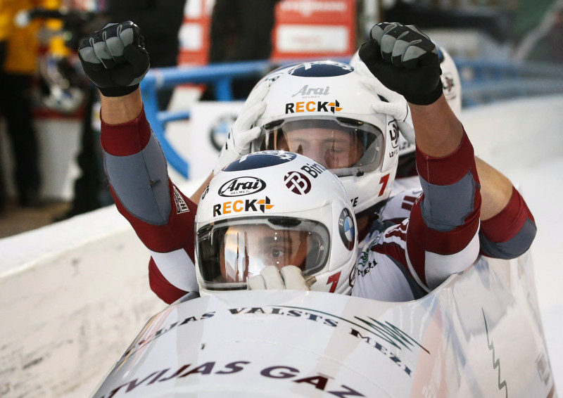 Cīņu par pasaules čempionāta medaļām sāks bobsleja četrinieki