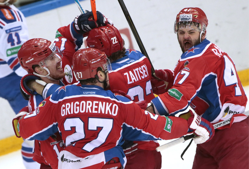 CSKA trešajā pagarinājumā uzveic SKA, sērijā 2:0