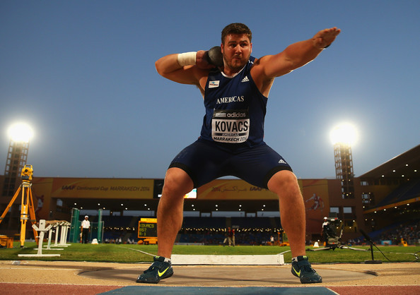 Džo Kovačs "lidina" lodi 22,35 m tālu
