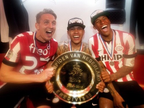 "Olympiakos" 17. tituls pēdējo 19 gadu laikā, Nīderlandē triumfē PSV