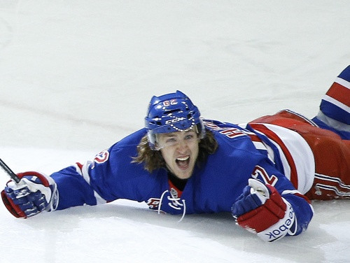 "Rangers" iekļūst pusfinālā, "Senators" ar 5:1 uzvar Monreālā