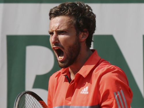 Gulbis trijos setos pārvar "French Open" pirmo kārtu