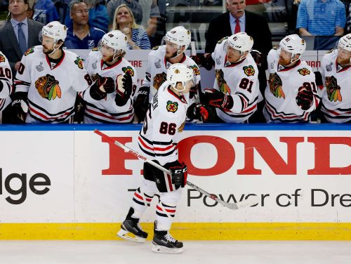 "Blackhawks" mēģinās atrauties, Tampa - panākt izlīdzinājumu