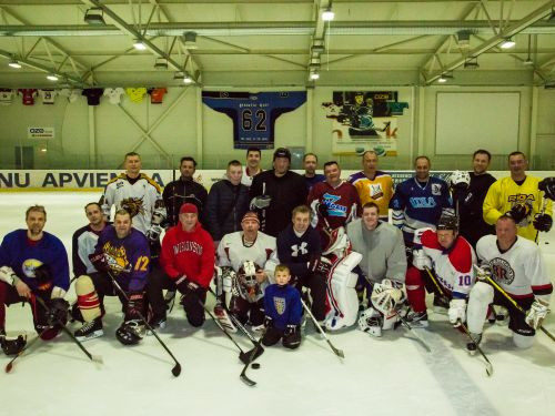 Latvijas stājhokeja izlase aizvadīs labdarības treniņu NHL treneru vadībā