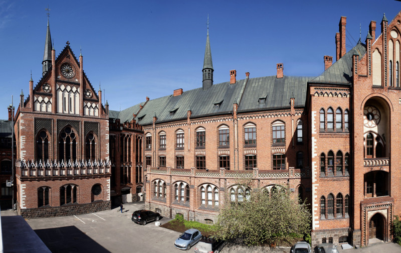 Diskusija "Vārdi un attēli 2: Nākotne un neviendabīgā vienlaicīgums" Latvijas Mākslas akadēmijā