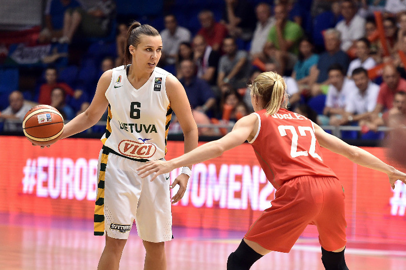 Lietuva atspēlē 18 punktu starpību un šokē Krieviju