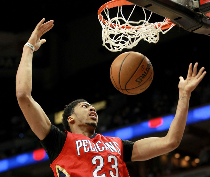Deiviss vienojas ar "Pelicans" par NBA rekordlīgumu, Lenards paliek "Spurs"
