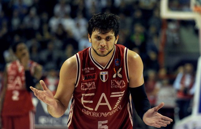 Džentile līdz sezonas beigām pievienojas "Panathinaikos"