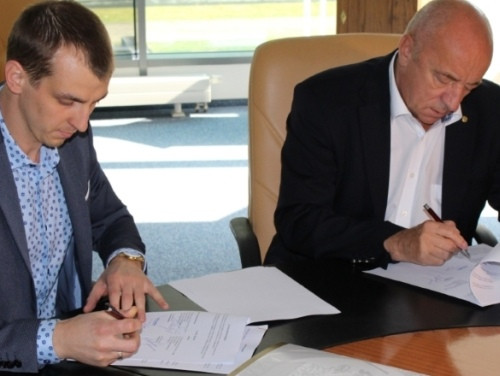 "Evelatus" kļūst par Latvijas izlases oficiālo sponsoru