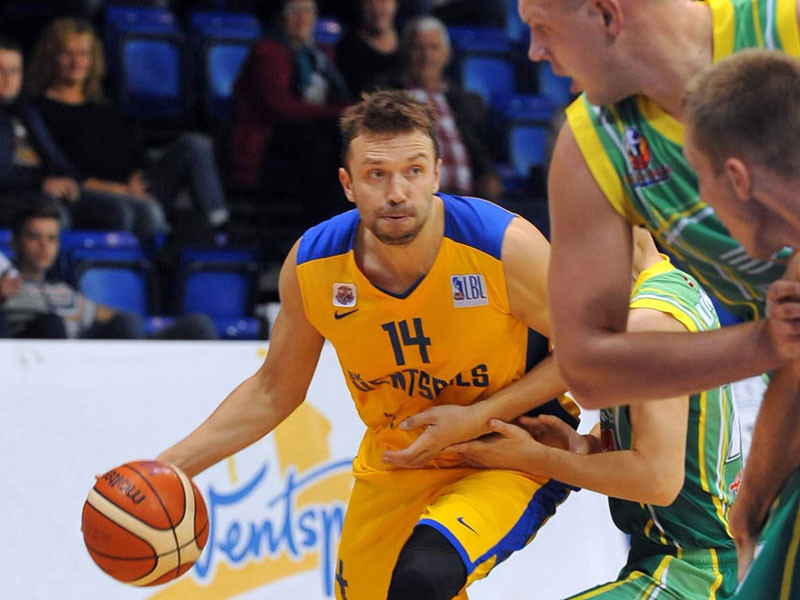 "Ventspils" pirms Eirokausiem uzņems "Jūrmalu/Fēnikss"