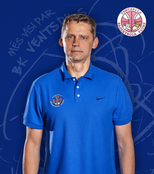 Kārlis Muižnieks: Galvenais treneris