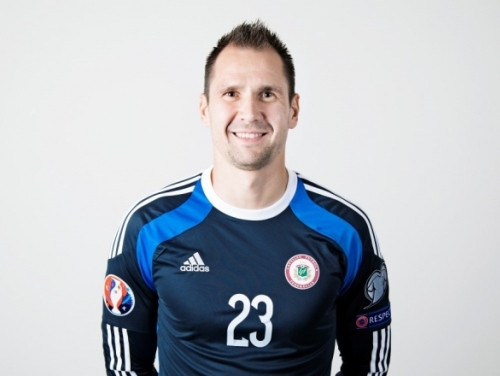 Šteinbors par 0:9, Kipras tehnisko futbolu, spoku pilsētu